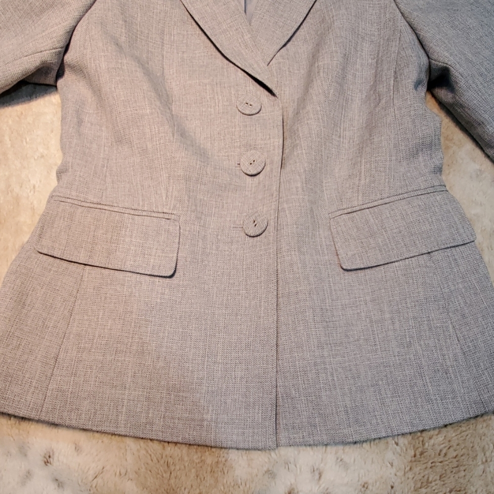 Evan Picone Women's 3 Button Longer Gray & Blue Dress Blazer Size 4 Bust 36 Inch - Picture 3 of 6